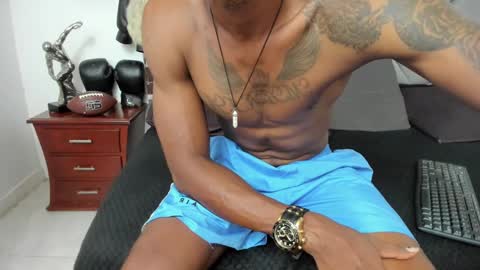 HOT MEN BLACK online show from 12/30/24, 06:49