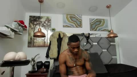 HOT MEN BLACK online show from 01/25/25, 06:46