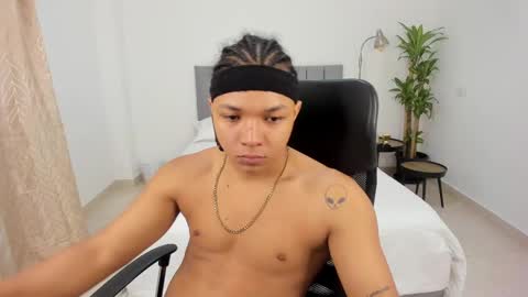 king_master77 online show from 03/05/25, 11:17