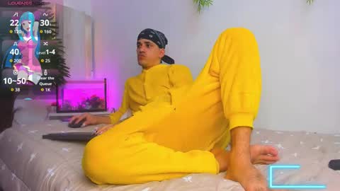 king voy online show from 10/13/25, 08:42