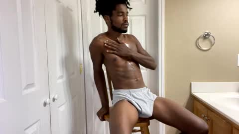 Snapshot of kingalmighty01 chatting on 09/23/25, 07:44 King Almighty01 online show from 09/23/25, 07:44