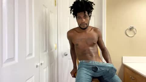 Snapshot of kingalmighty01 chatting on 10/13/25, 04:45 King Almighty01 online show from 10/13/25, 04:45