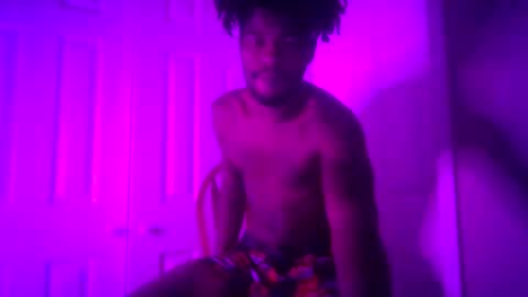 Snapshot of kingalmighty01 chatting on 10/28/25, 09:13 King Almighty01 online show from 10/28/25, 09:13