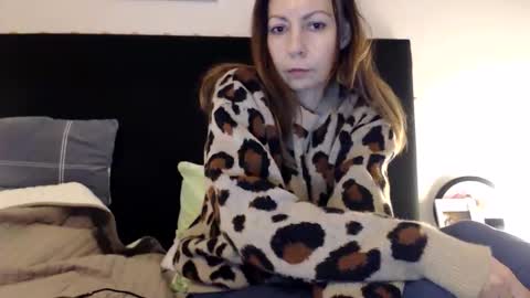 sexysexyhotwetpinkredpussy online show from 04/24/26, 09:50