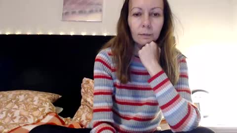 sexysexyhotwetpinkredpussy online show from 05/18/26, 08:36