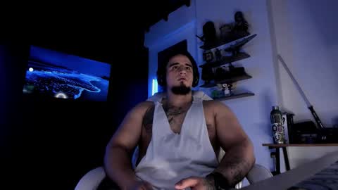 King Bear online show from 09/21/25, 01:57