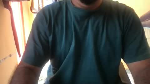 Snapshot of kingcobra_08 chatting on 10/25/25, 04:42 kingcobra_08 online show from 10/25/25, 04:42