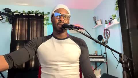 Snapshot of kingcorbra chatting on 01/18/25, 09:34 KC online show from 01/18/25, 09:34