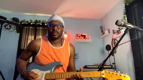 Snapshot of kingcorbra chatting on 01/25/25, 04:46 KC online show from 01/25/25, 04:46