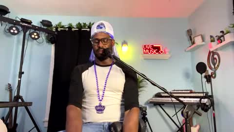 Snapshot of kingcorbra chatting on 02/16/25, 02:42 KC online show from 02/16/25, 02:42