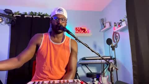 Snapshot of kingcorbra chatting on 02/18/25, 02:49 KC online show from 02/18/25, 02:49