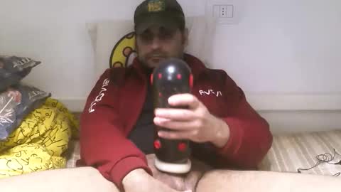  ivano corona  online show from 12/04/25, 02:15
