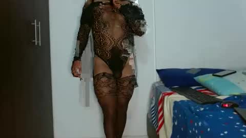 Snapshot of kingculonpollon chatting on 10/19/25, 07:36 luisa queen online show from 10/19/25, 07:36