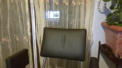 Snapshot of kingdonn1 chatting on 10/25/25, 09:20 Don online show from 10/25/25, 09:20