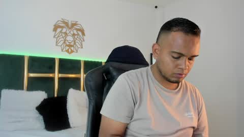 Snapshot of kingg_jay chatting on 05/24/26, 12:21 kingg_jay online show from 05/24/26, 12:21