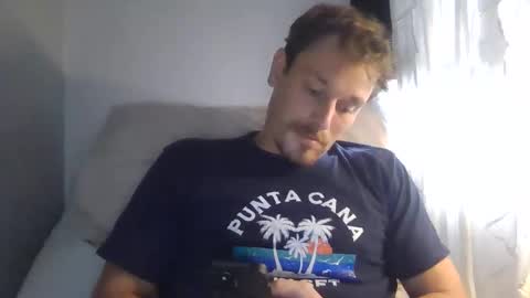 Snapshot of kingharold92 chatting on 06/09/26, 04:51 kingharold92 online show from 06/09/26, 04:51