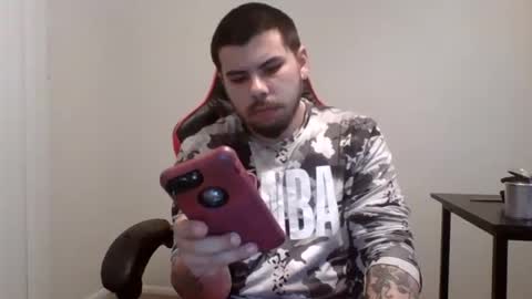 Snapshot of kingjames0627 chatting on 02/05/25, 04:27 James online show from 02/05/25, 04:27