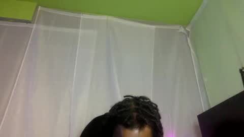 Snapshot of kinglibra420 chatting on 12/05/24, 12:19 loyal fuck online show from 12/05/24, 12:19