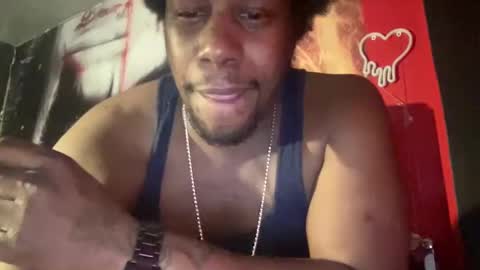 Snapshot of kinglibra420 chatting on 11/16/25, 11:27 loyal fuck online show from 11/16/25, 11:27