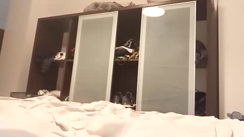 kingnavo online show from 10/08/25, 07:44