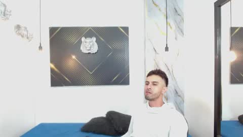KING  online show from 04/26/26, 03:59