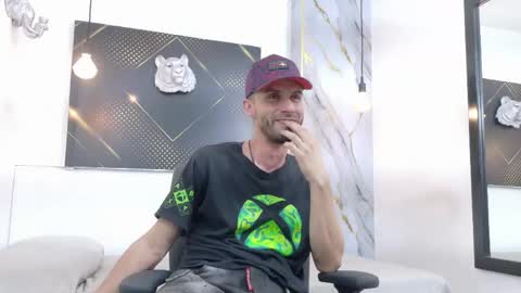 KING  online show from 06/05/26, 03:24