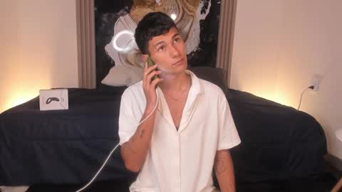 Snapshot of kingparker1 chatting on 01/09/26, 03:20 A L E X online show from 01/09/26, 03:20