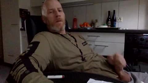kingsize online show from 01/20/25, 11:02