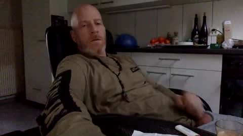 kingsize online show from 01/22/25, 10:40