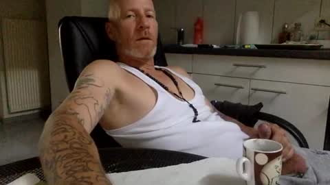 kingsize online show from 09/09/25, 07:08