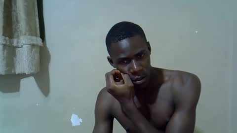 Snapshot of kingsleeee chatting on 05/10/26, 03:01 kingsleeee online show from 05/10/26, 03:01