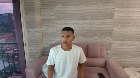 Snapshot of kingstark_ chatting on 10/11/25, 11:09 sebastian online show from 10/11/25, 11:09