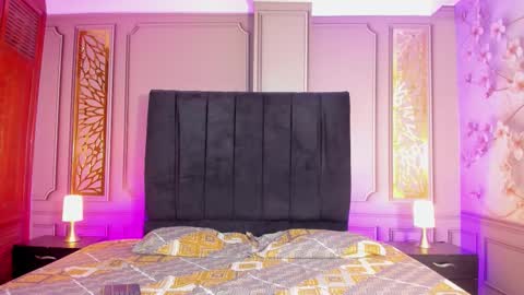 Snapshot of kingstark_ chatting on 10/27/25, 11:25 sebastian online show from 10/27/25, 11:25