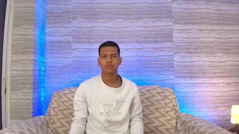 Snapshot of kingstark_ chatting on 11/06/25, 11:11 sebastian online show from 11/06/25, 11:11