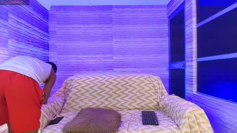 Snapshot of kingstark_ chatting on 11/09/25, 11:08 sebastian online show from 11/09/25, 11:08