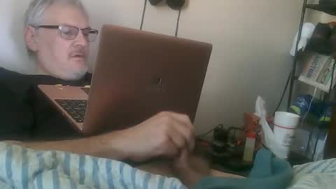 Snapshot of kingtongue10 chatting on 02/07/26, 04:00 kingtongue10 online show from 02/07/26, 04:00
