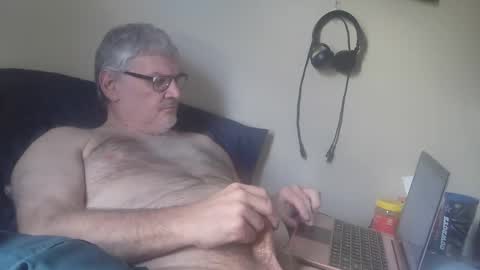 Snapshot of kingtongue10 chatting on 03/06/26, 09:00 kingtongue10 online show from 03/06/26, 09:00