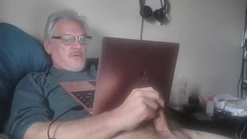 Snapshot of kingtongue10 chatting on 03/16/26, 06:45 kingtongue10 online show from 03/16/26, 06:45