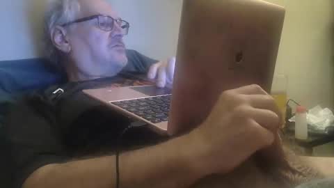 Snapshot of kingtongue10 chatting on 03/20/26, 11:26 kingtongue10 online show from 03/20/26, 11:26