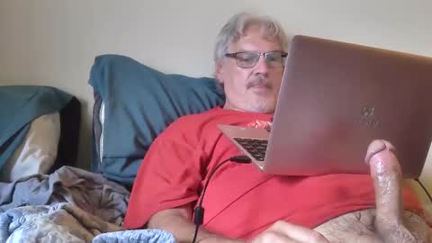 Snapshot of kingtongue10 chatting on 05/19/26, 09:43 kingtongue10 online show from 05/19/26, 09:43
