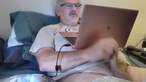Snapshot of kingtongue10 chatting on 06/01/26, 07:59 kingtongue10 online show from 06/01/26, 07:59
