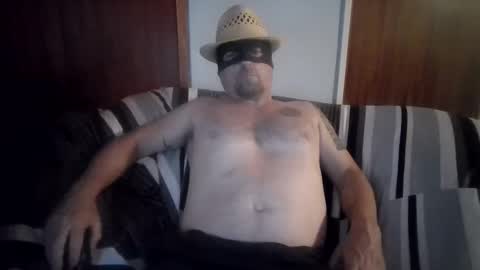 Snapshot of kinkcrystaldude chatting on 04/05/26, 02:31 Tom Hardmen online show from 04/05/26, 02:31