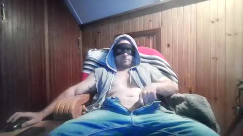 Snapshot of kinkcrystaldude chatting on 04/22/26, 12:57 Tom Hardmen online show from 04/22/26, 12:57