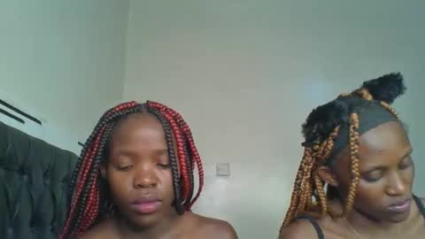 kinky_aria online show from 09/16/25, 03:29