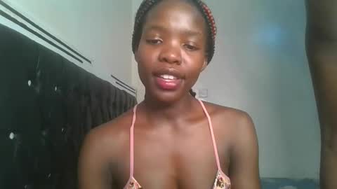 kinky_aria online show from 09/17/25, 06:31