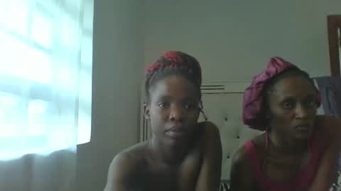 kinky_aria online show from 10/02/25, 09:05