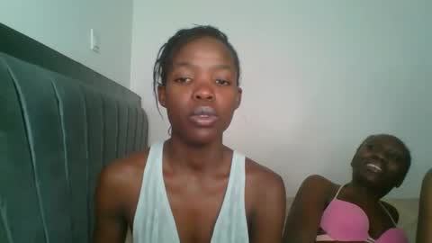 kinky_aria online show from 10/24/25, 05:53