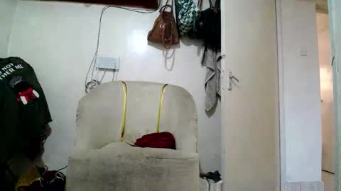 Snapshot of kinky_kaiya chatting on 09/15/25, 12:38 kaiya online show from 09/15/25, 12:38