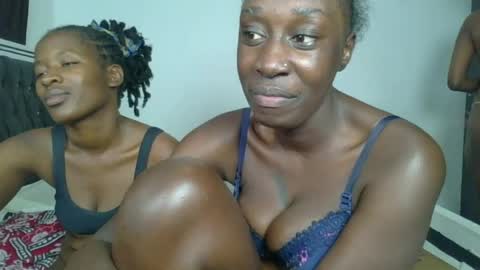 kinky_leila online show from 07/07/26, 06:47