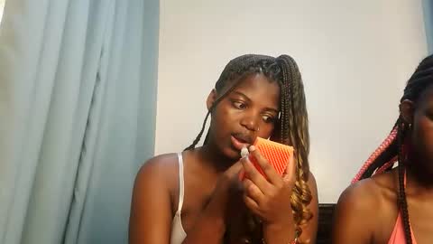 Lola online show from 11/03/25, 09:10